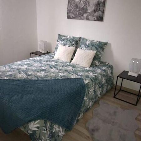 Appartement Cosy Avec Terrasse Vaux-Sur-Seine Buitenkant foto